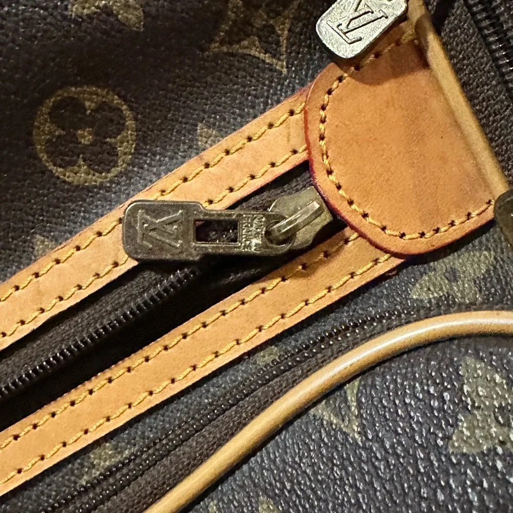 Authentic vintage Louis Vuitton Garment bag/hanger